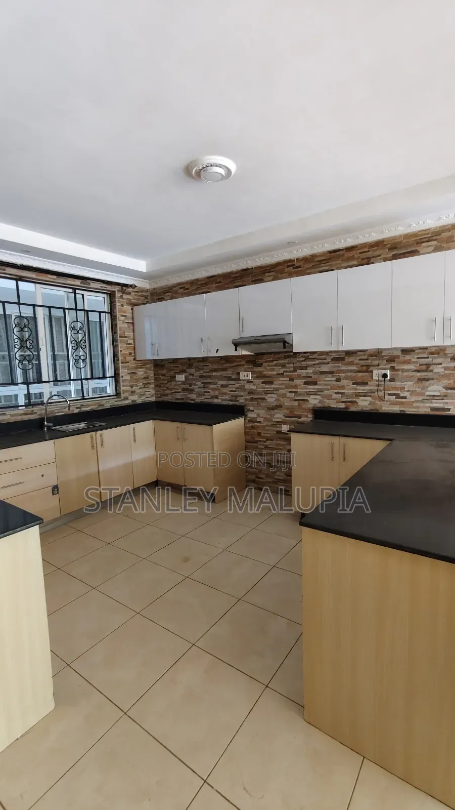 4bdrm Apartment in Parklands for rent