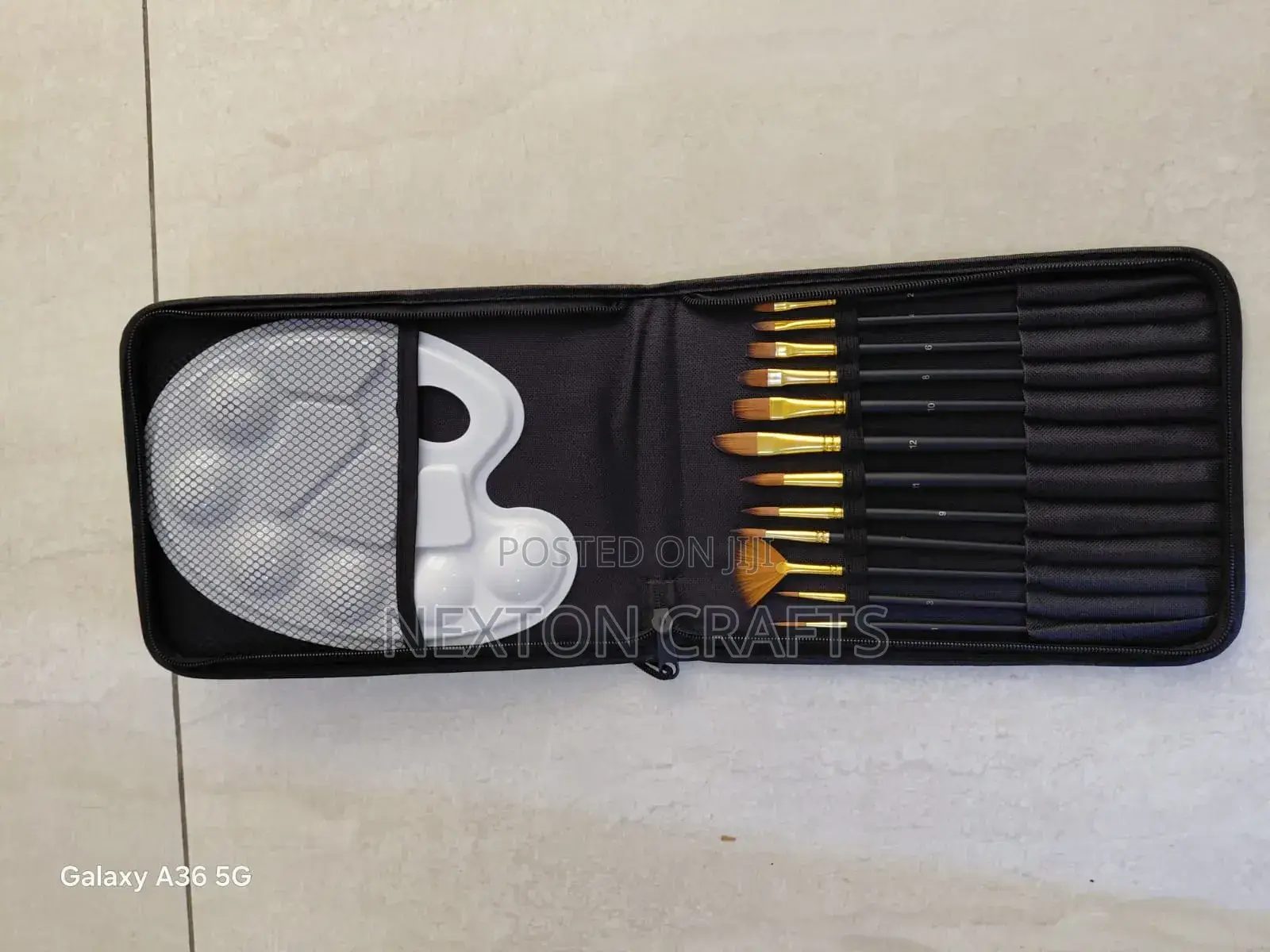 Brushes Pouch