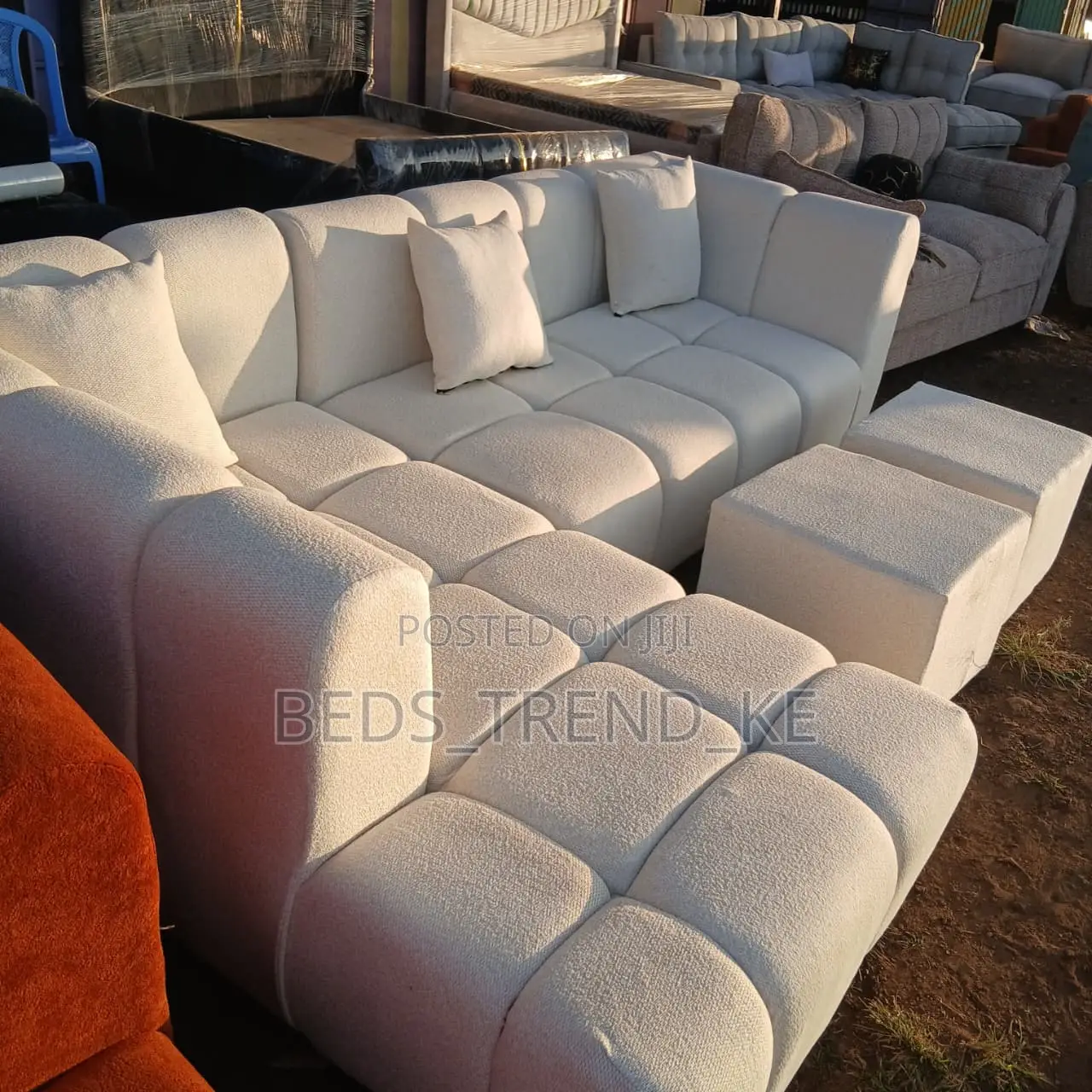 Contemporary Sturdy 6 Seater Bubble L Sofa