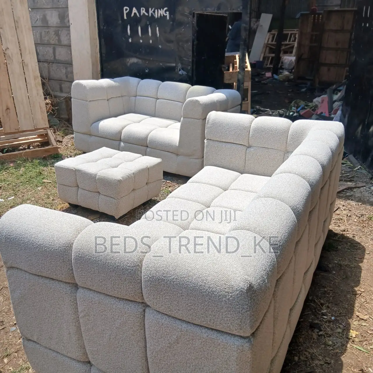Fancy 5 Seater Bubble Sofa 3,2 With a Puff
