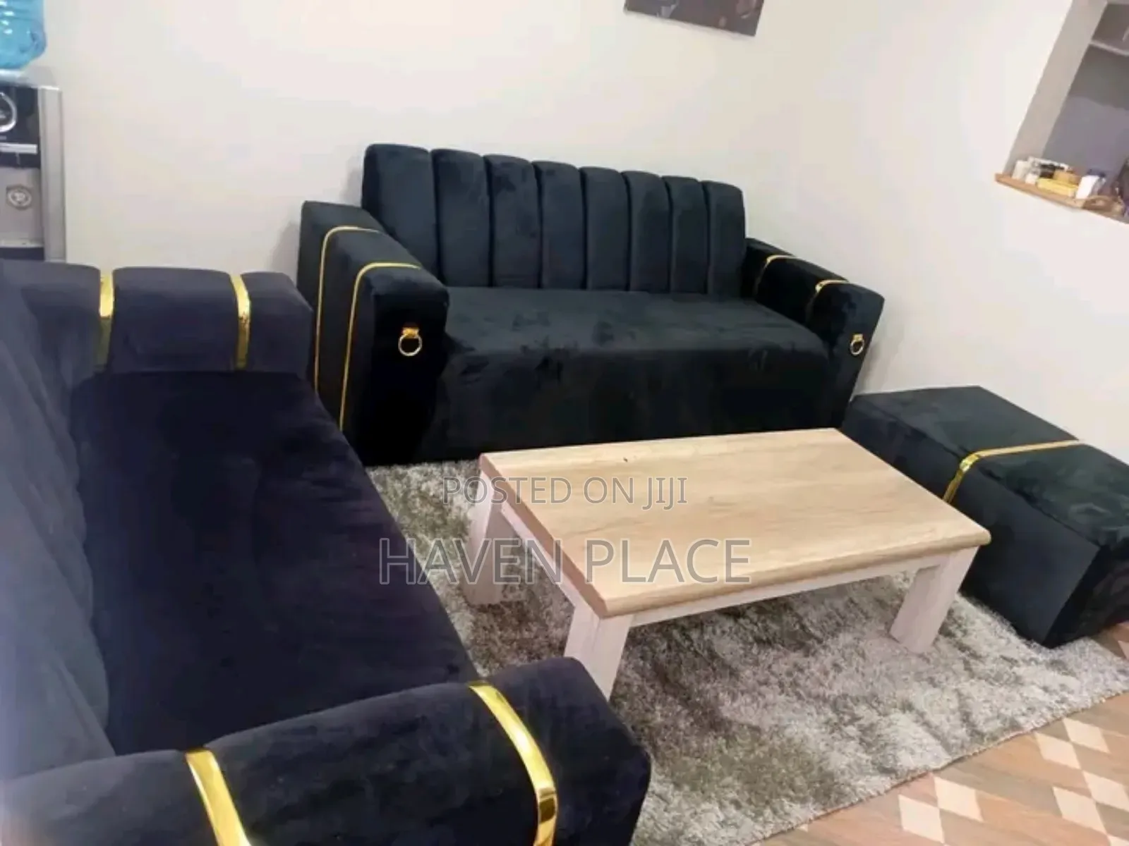 1 Bedroom and Studio Apartments South B/C Netflix
