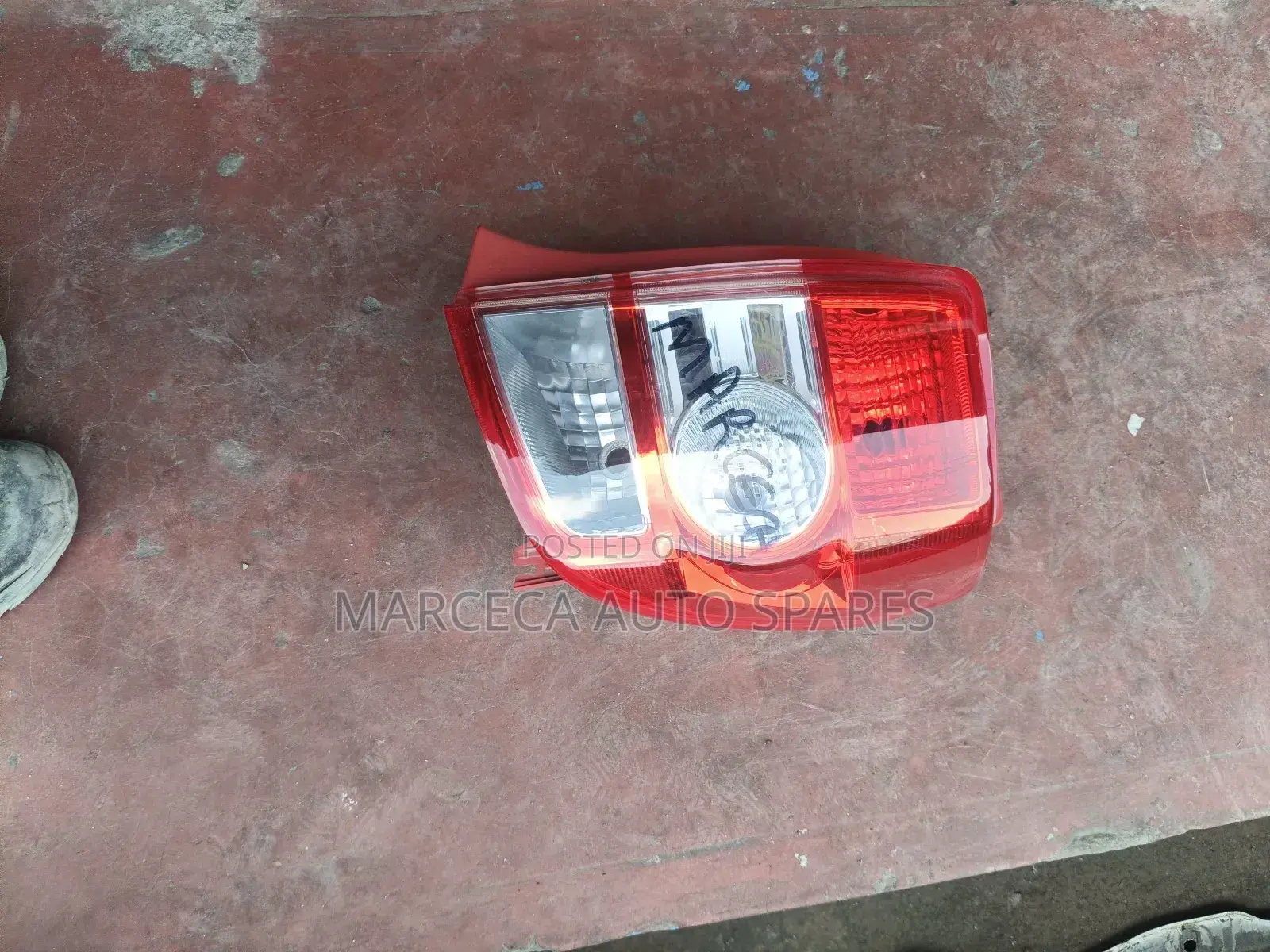 Tailight Toyota Ist.
