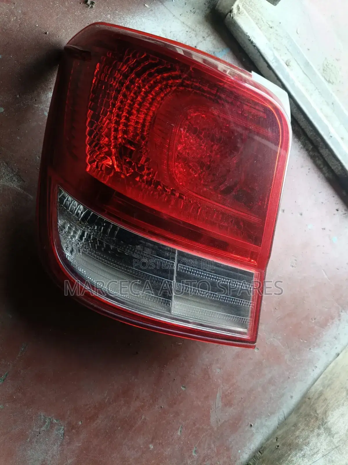 Tailight Toyota Axio 161.