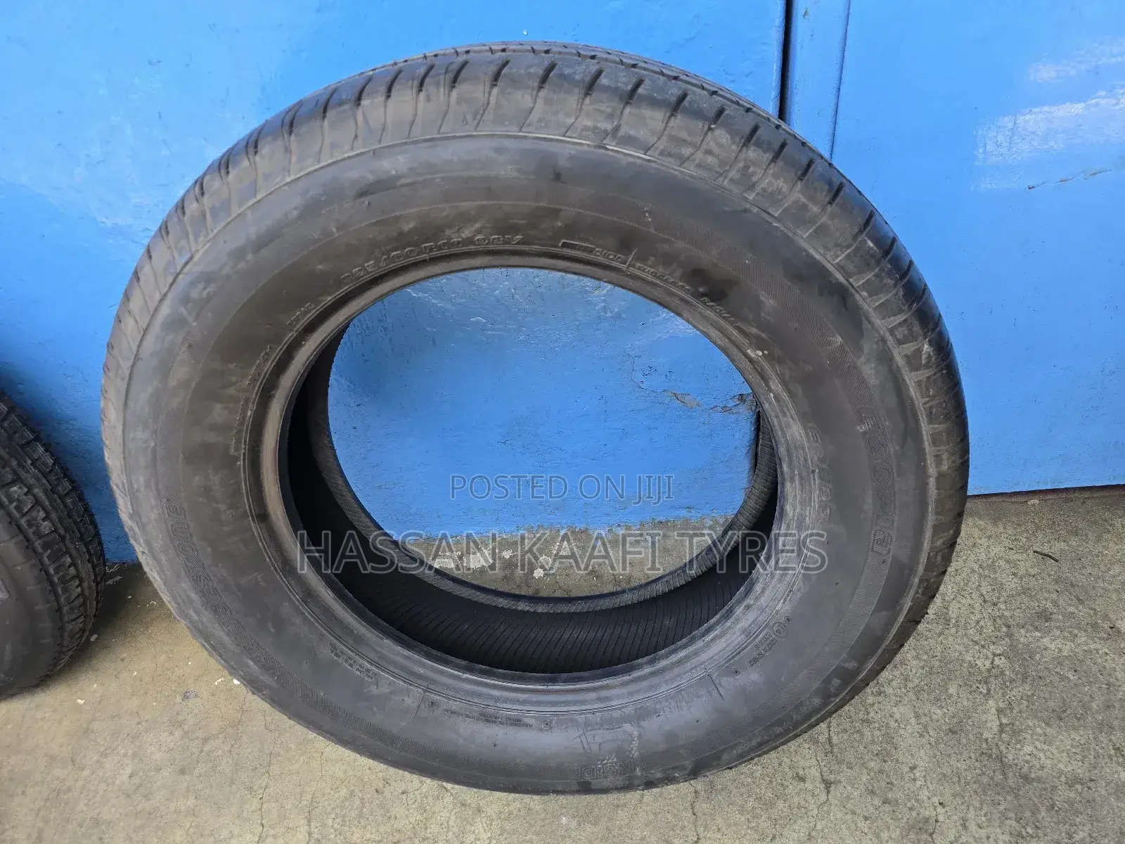 225/60r16 Bridgstone Tyre