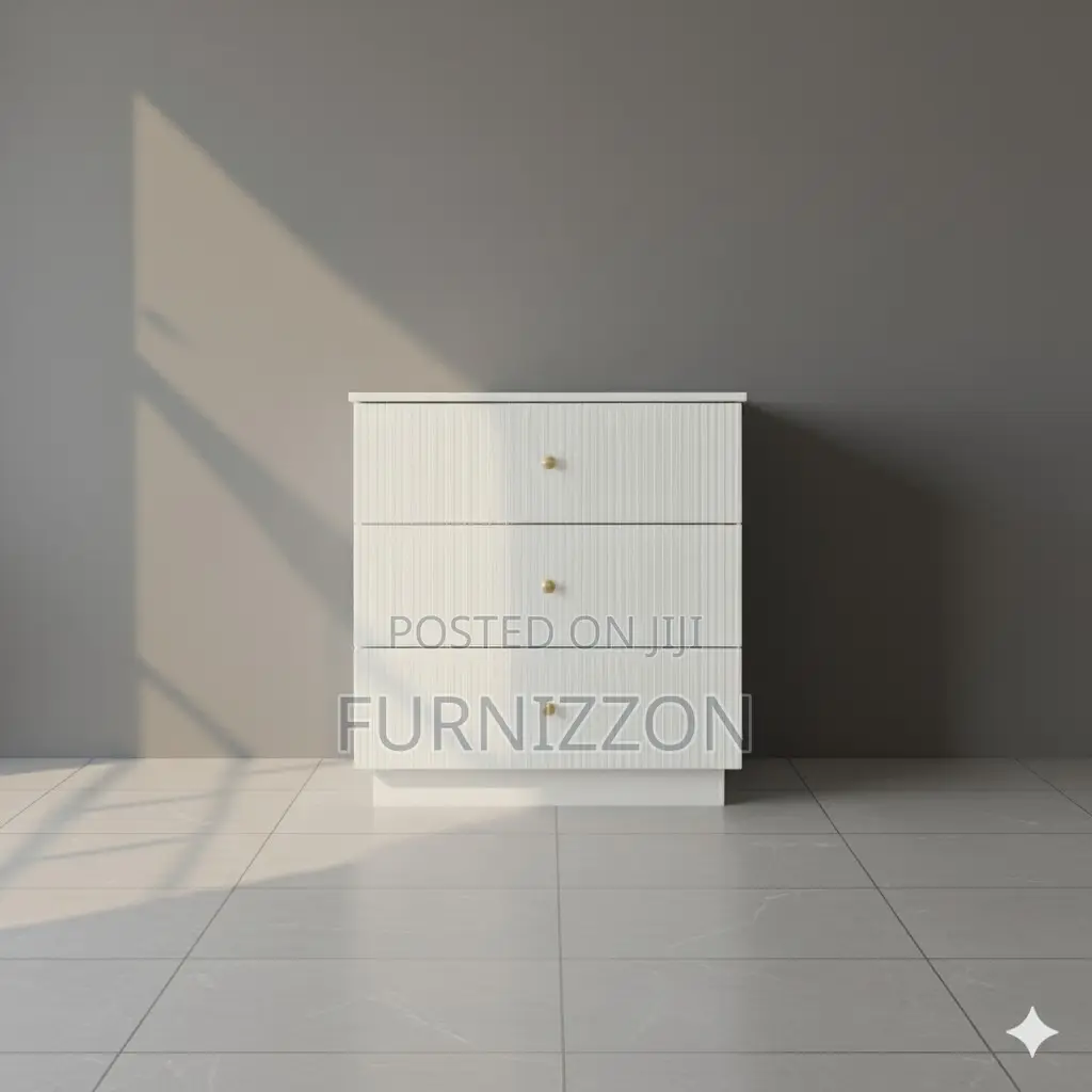 Wooden Storage Chest With 3 Drawers