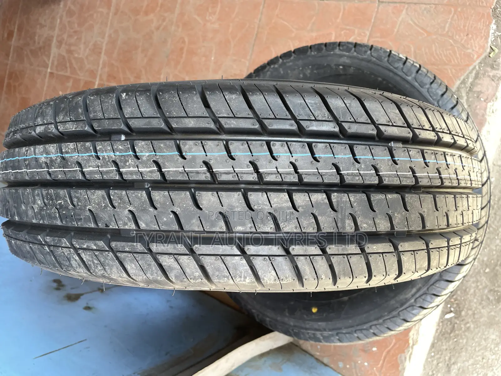 185/70r14 Maxtrek Tires