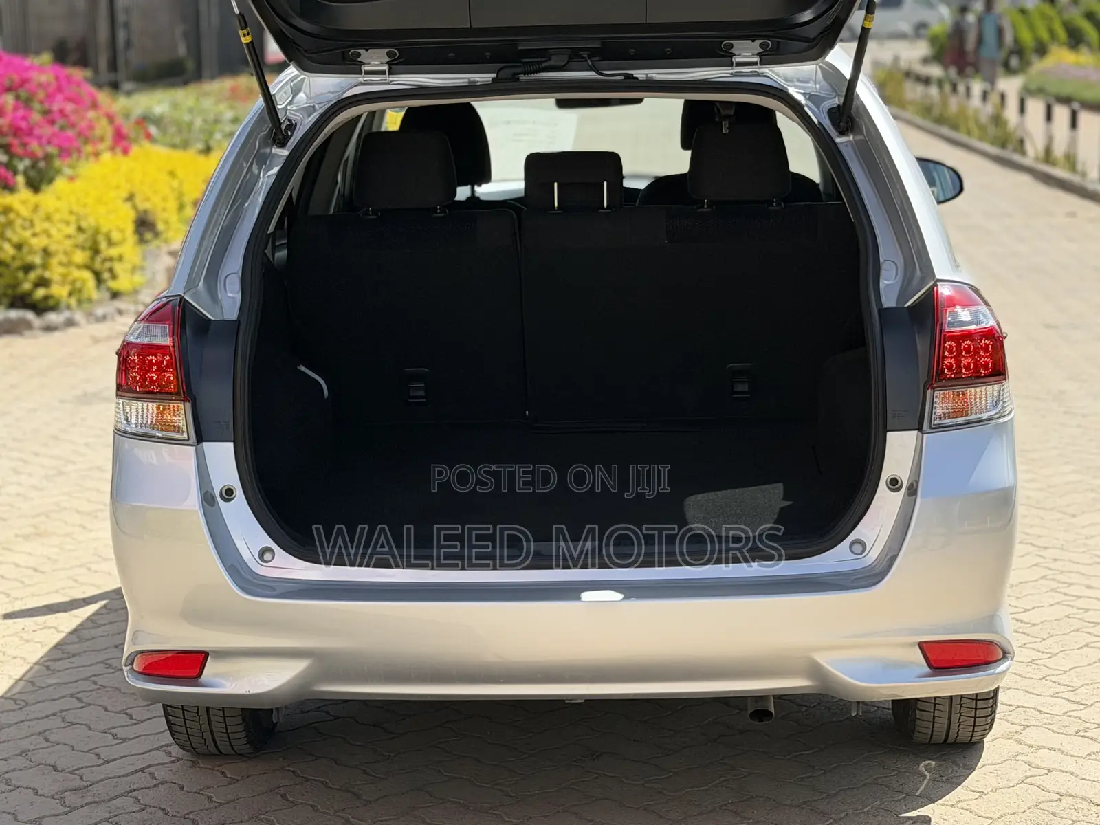 Toyota Corolla Fielder 2018 Silver