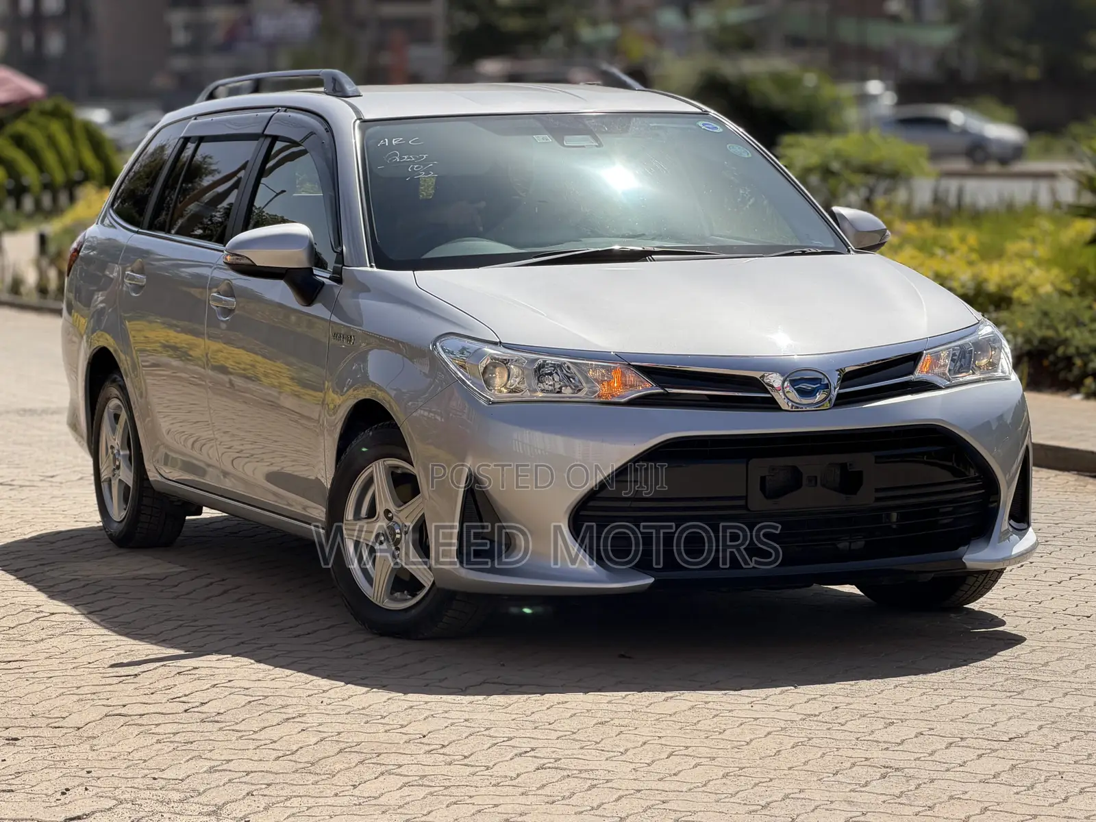 Toyota Corolla Fielder 2018 Silver