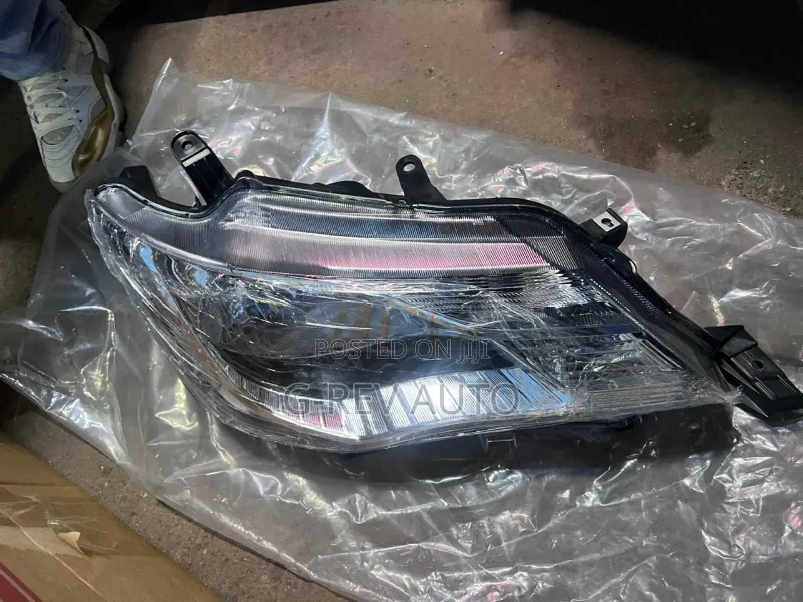 Fielder/Axio 2012-2014 Non Xenon Headlight
