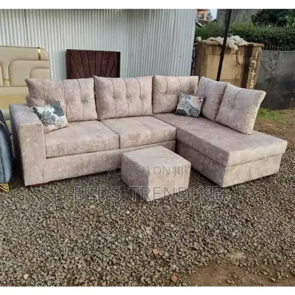 Stabilized 6 Seater Corner Sofa