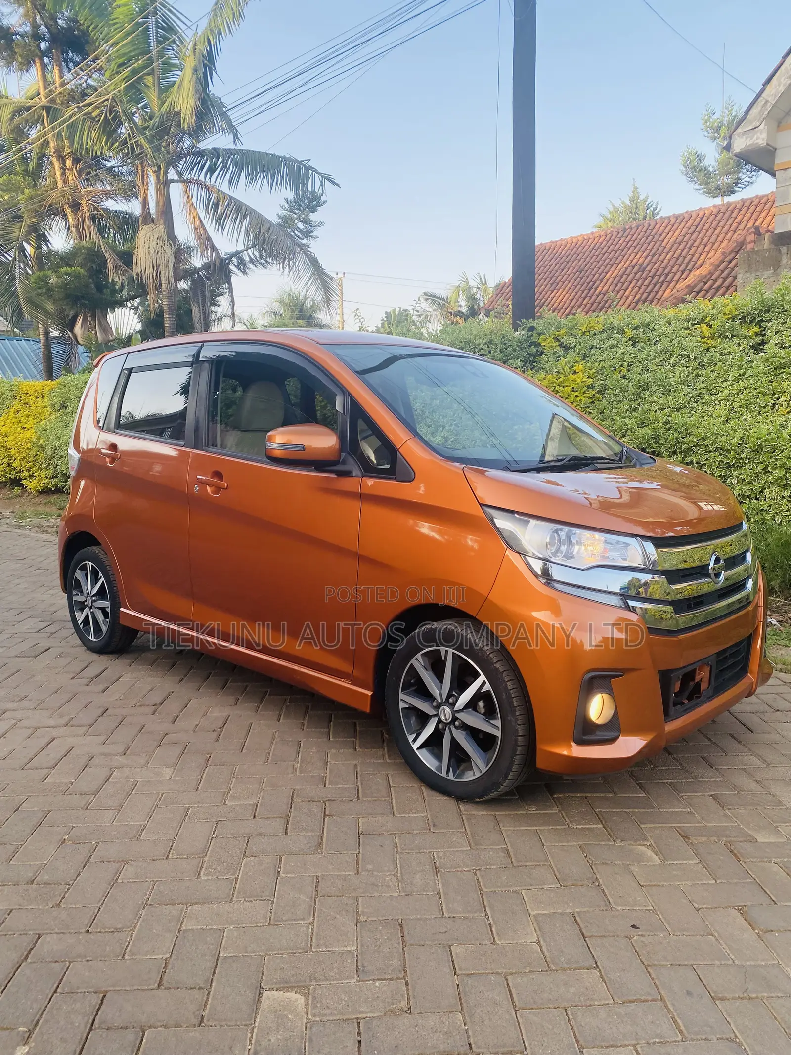Nissan Dayz 2018 Orange