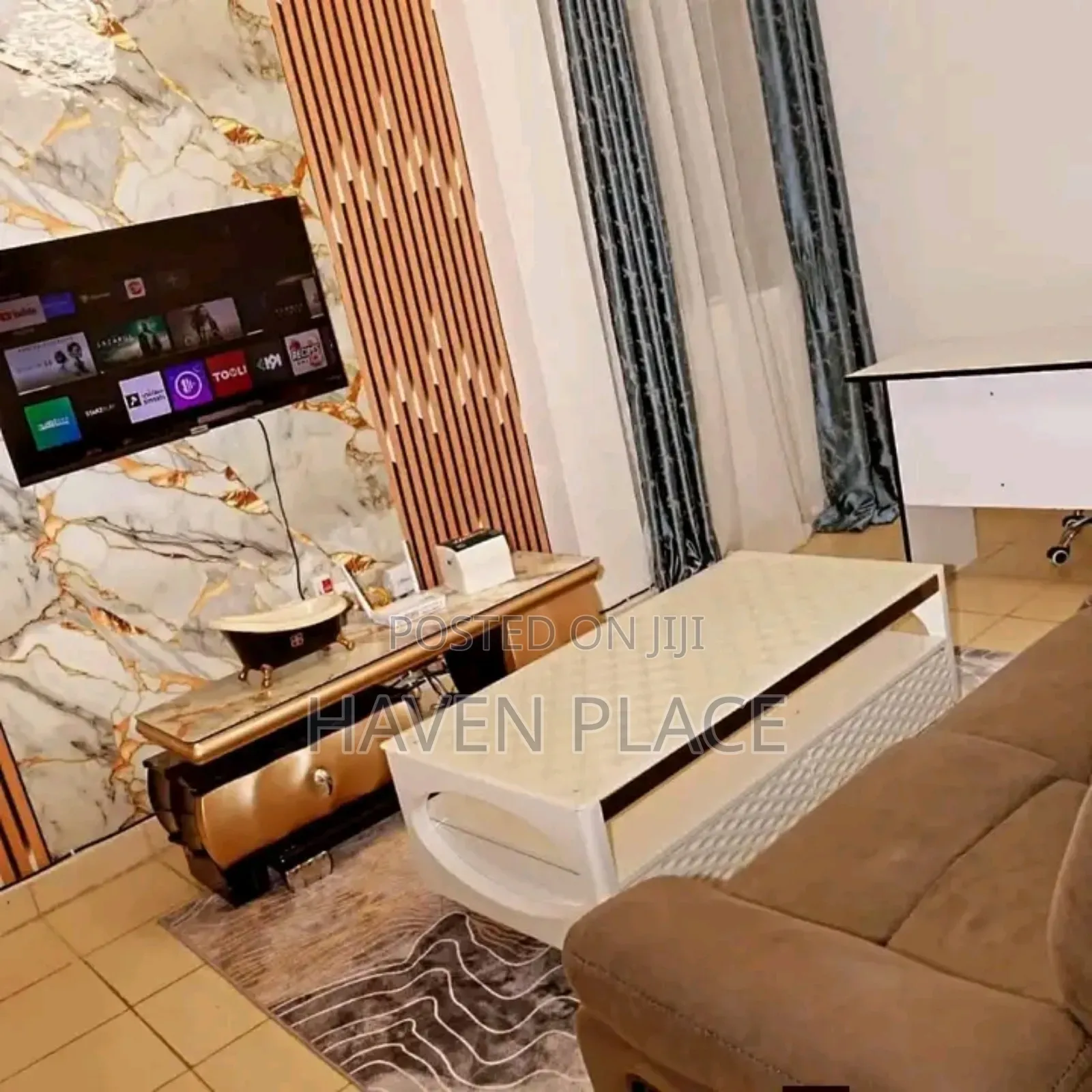 1 Bedroom Stylish Airbnb Lumumba, Mirema Drive