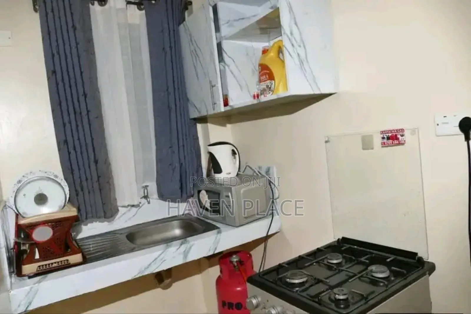 1 Bedroom Stylish Airbnb Lumumba, Mirema Drive