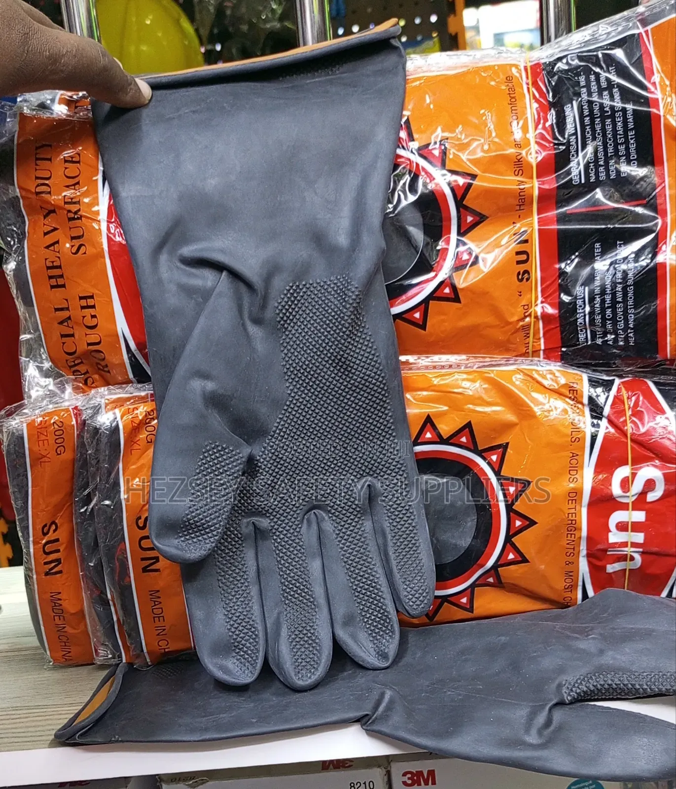 Affordable Industrial Rubber Gloves 14"