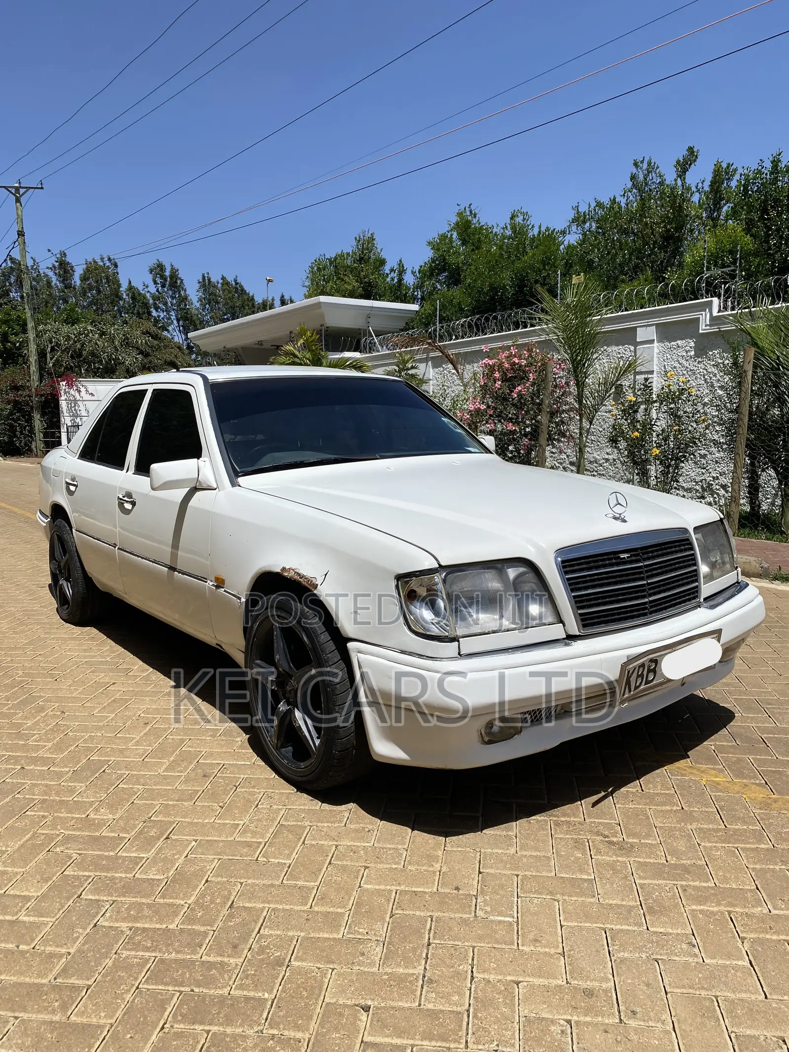 Mercedes-Benz W124 1989 White