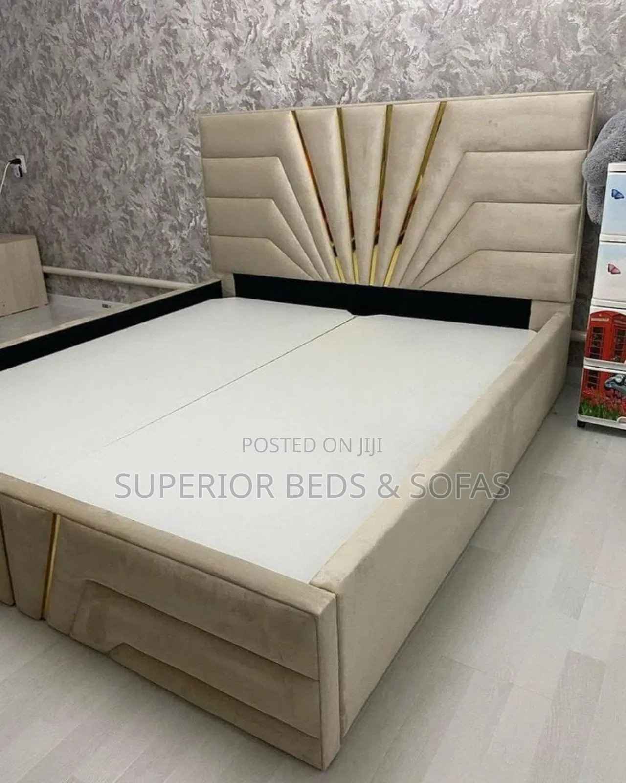 Royalfeel Elegant Bed Frame 5x6
