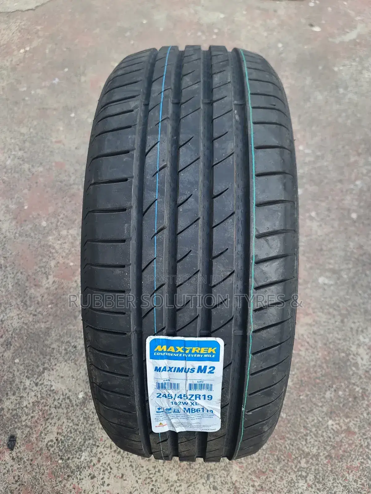 245/45 R19 Maxtrek Tyres 102w X/L Muximus M2