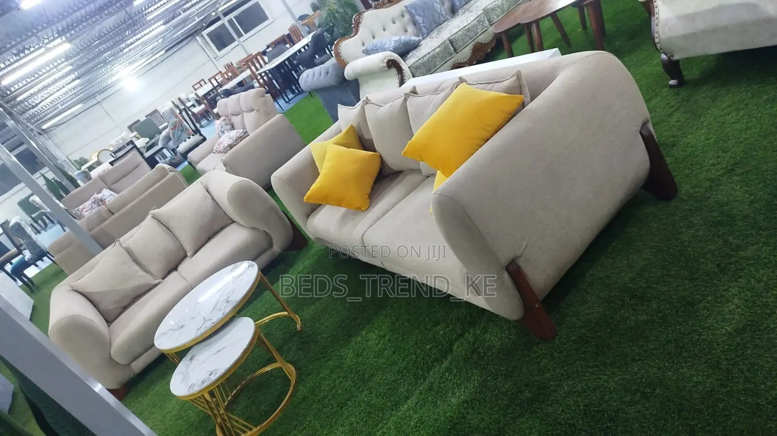 Exceptional 5 Seater Couch 3,2 With Throw Pillows