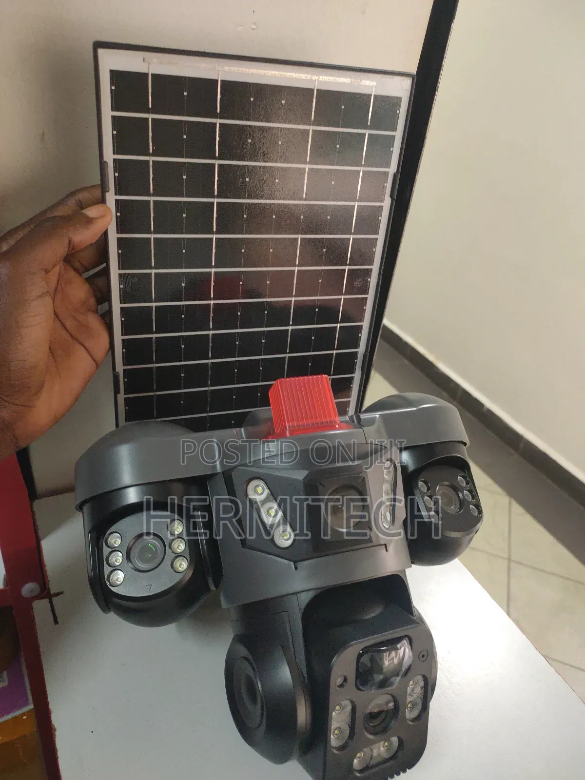 Triple Lens 4g Alarm Siren Solar Powered Surveillance Cameras