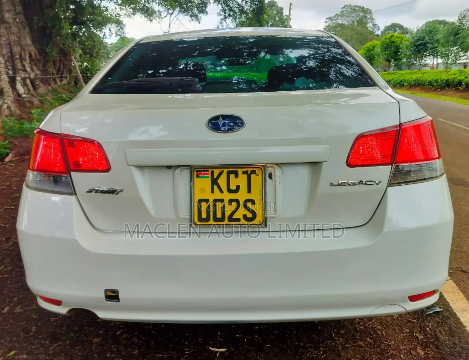Subaru Legacy 2012 White
