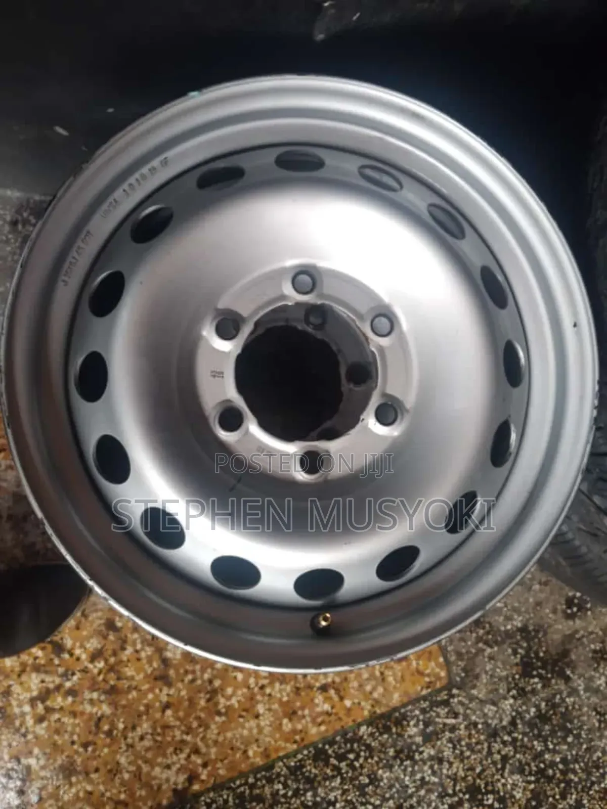 Toyota Hilux Revo Size 16/17 Inch Rims