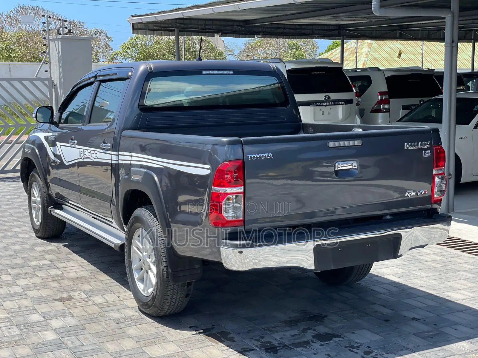 Toyota Hilux 2015 Gray