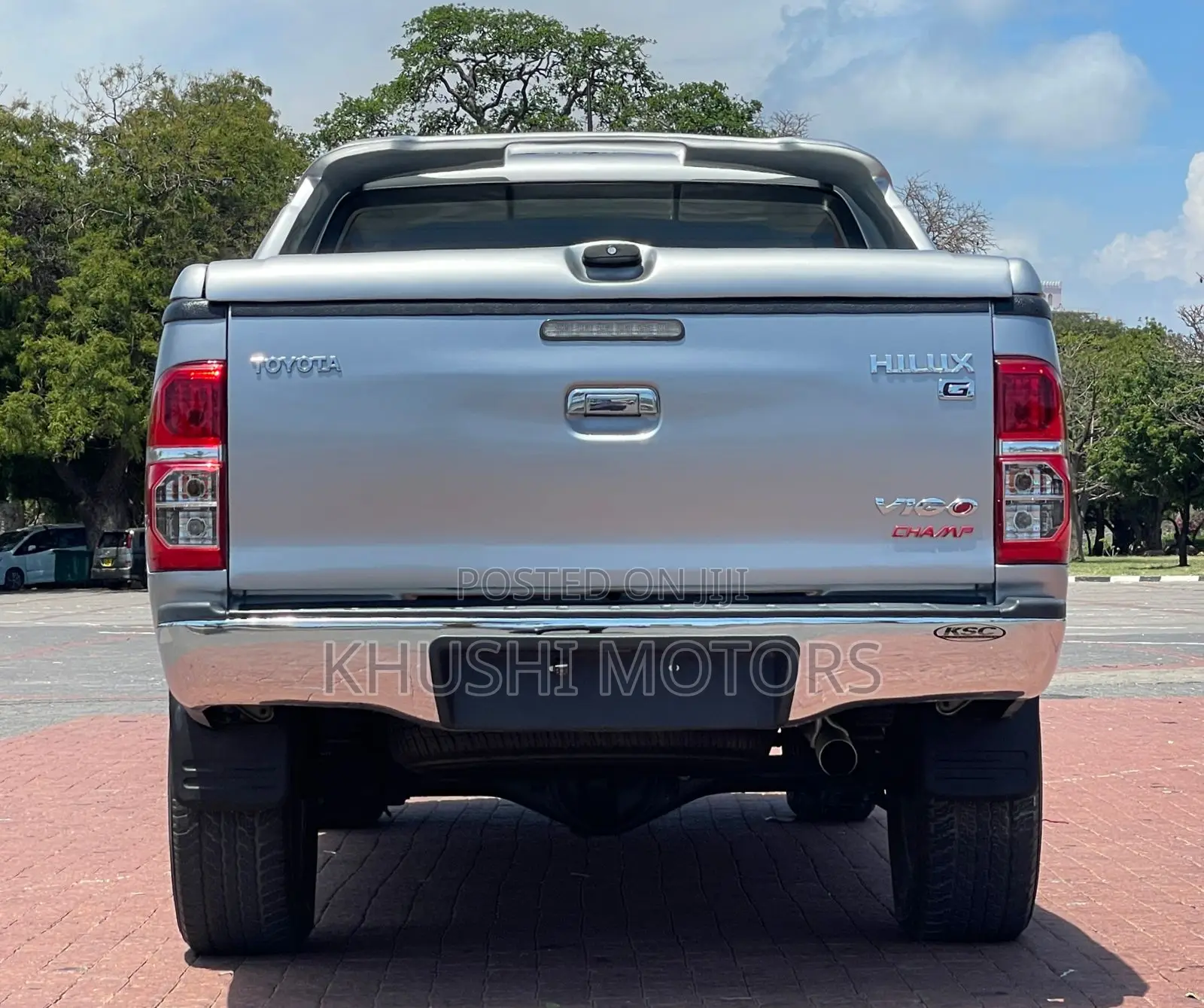 Toyota Hilux 2015 Silver