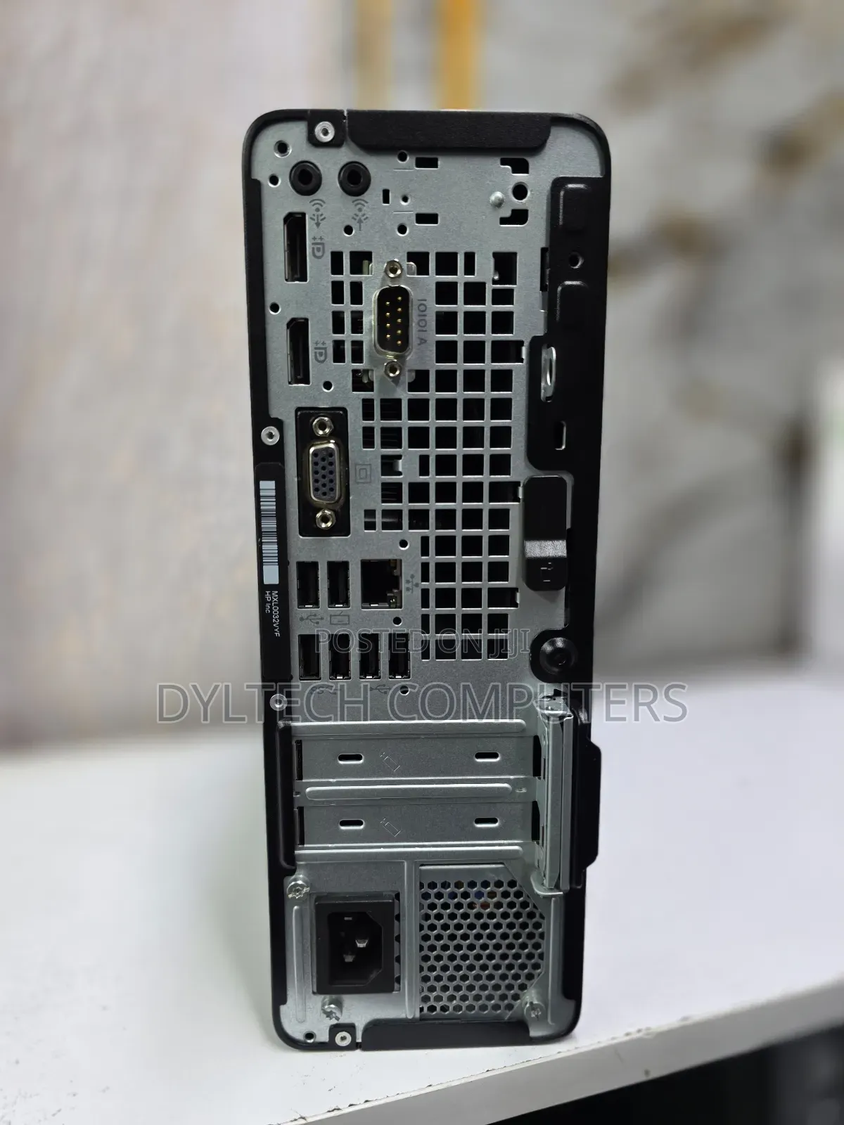 Desktop Computer HP EliteDesk 705 8GB AMD Ryzen 5 SSD 256GB