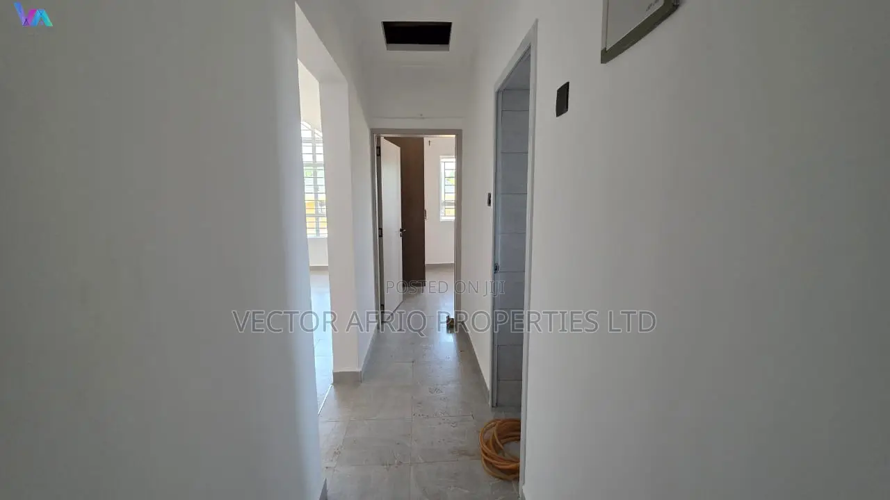 3bdrm Bungalow in Kimbo for sale