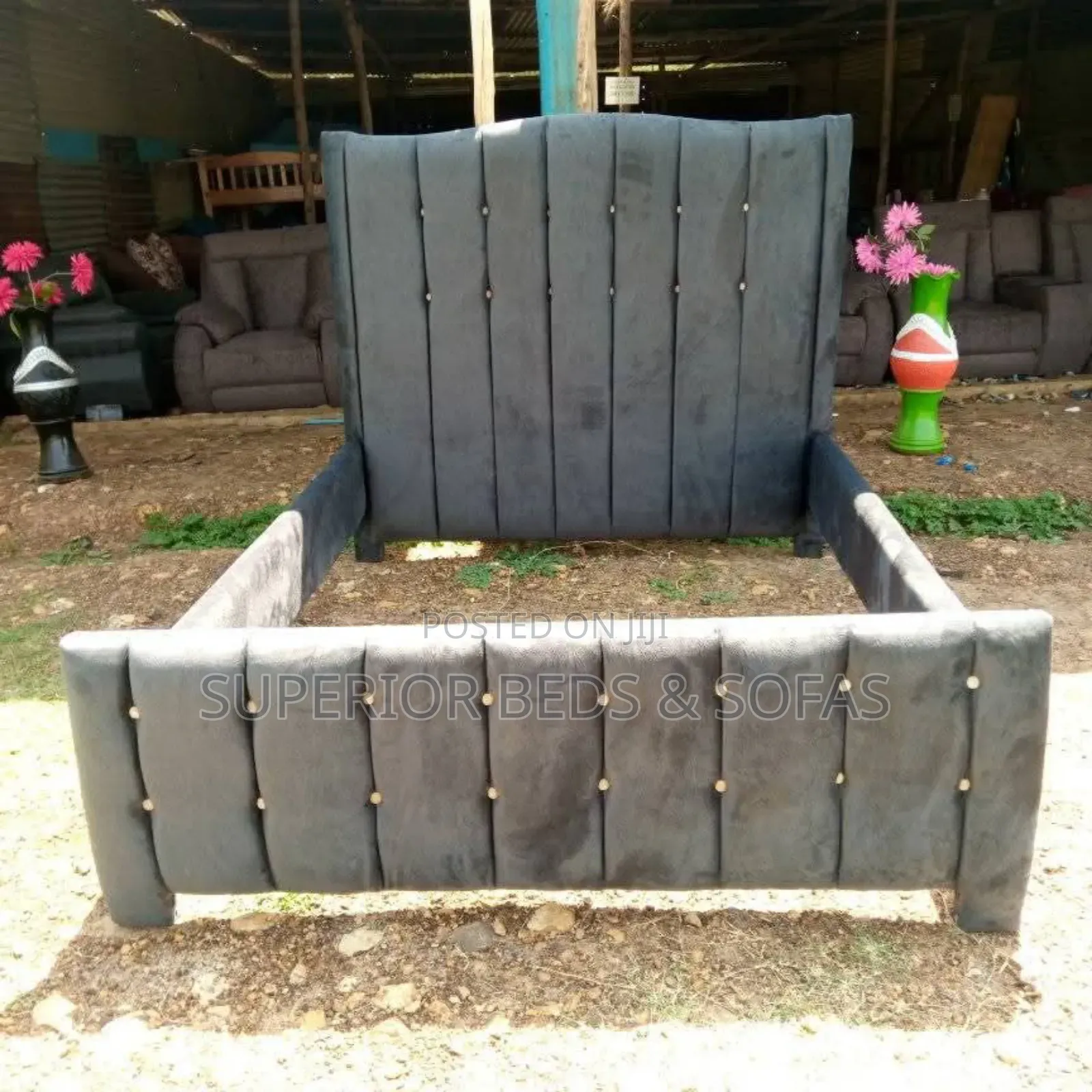 Tufted 4 × 6 Chesterfield Bed.