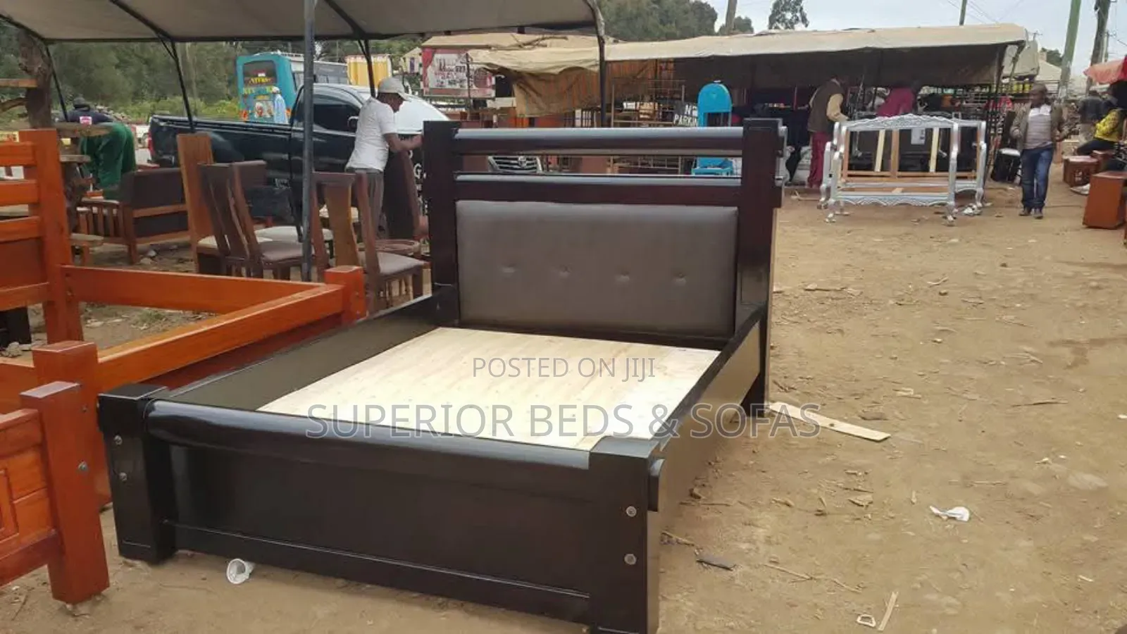 Upholstered Wooden Bed Size 4 by 6