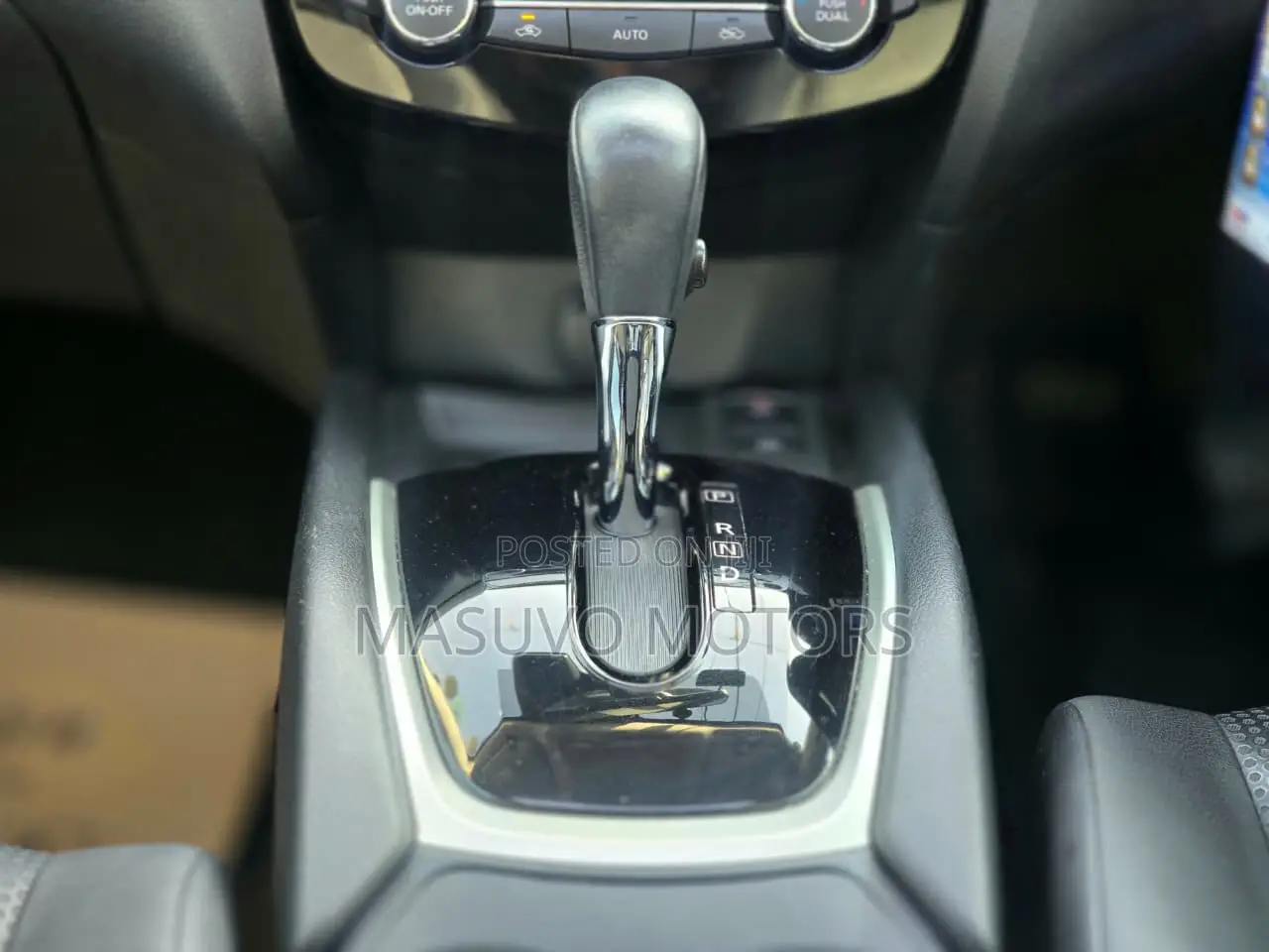 Nissan X-Trail 2.0 Petrol FWD 2018 Black
