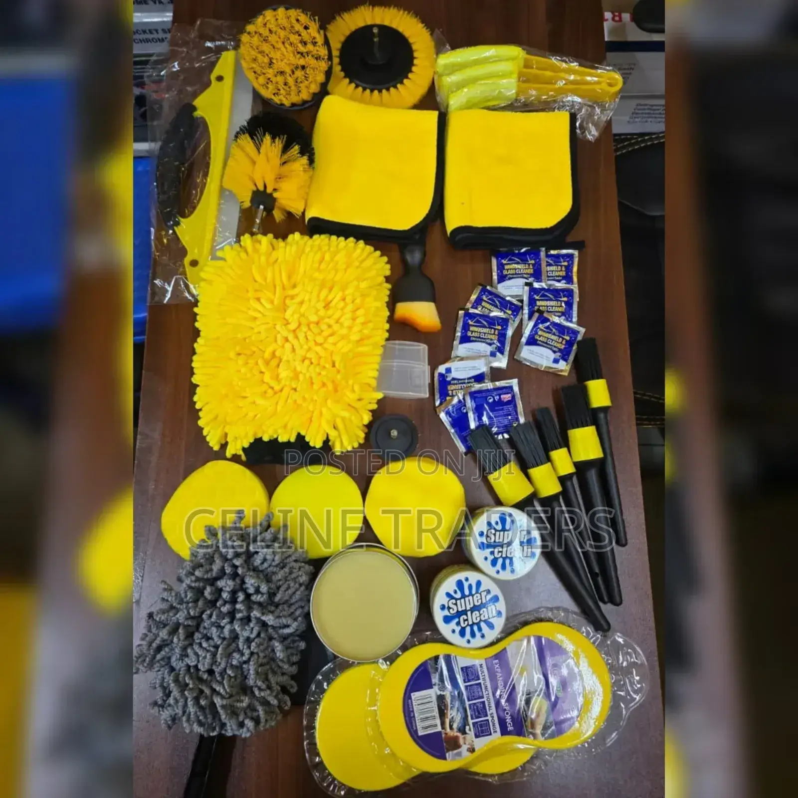 Professional Car Detailing and Cleaning Kit.
