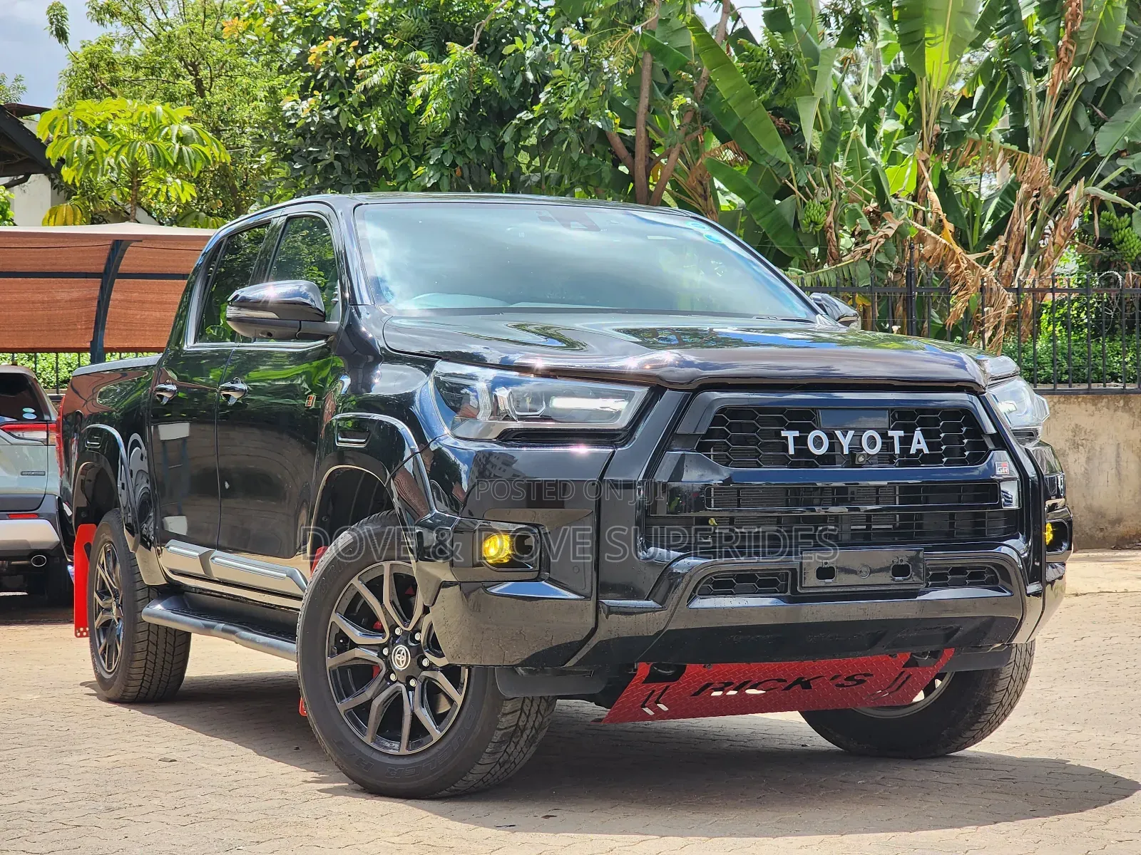 Toyota Hilux Revo Double Cab Deisel 2.4 RWD 2022 Black