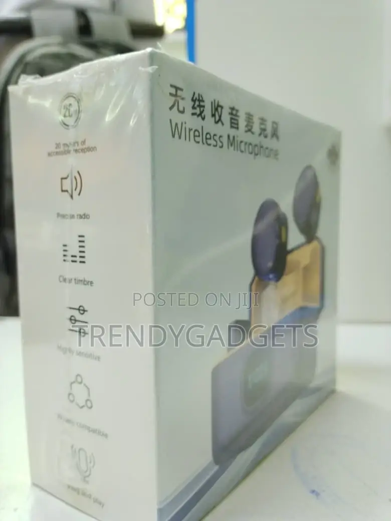Q8 Dual Wireless Microphone With Led Charging Case