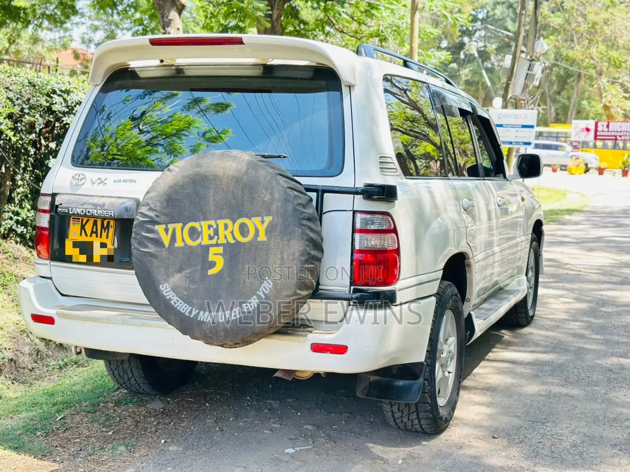 Toyota Land Cruiser Prado 1999 White