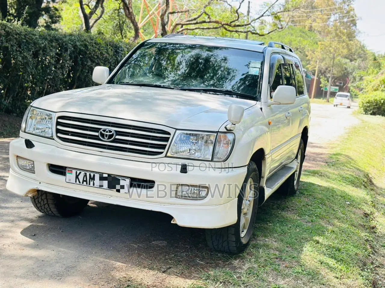 Toyota Land Cruiser Prado 1999 White