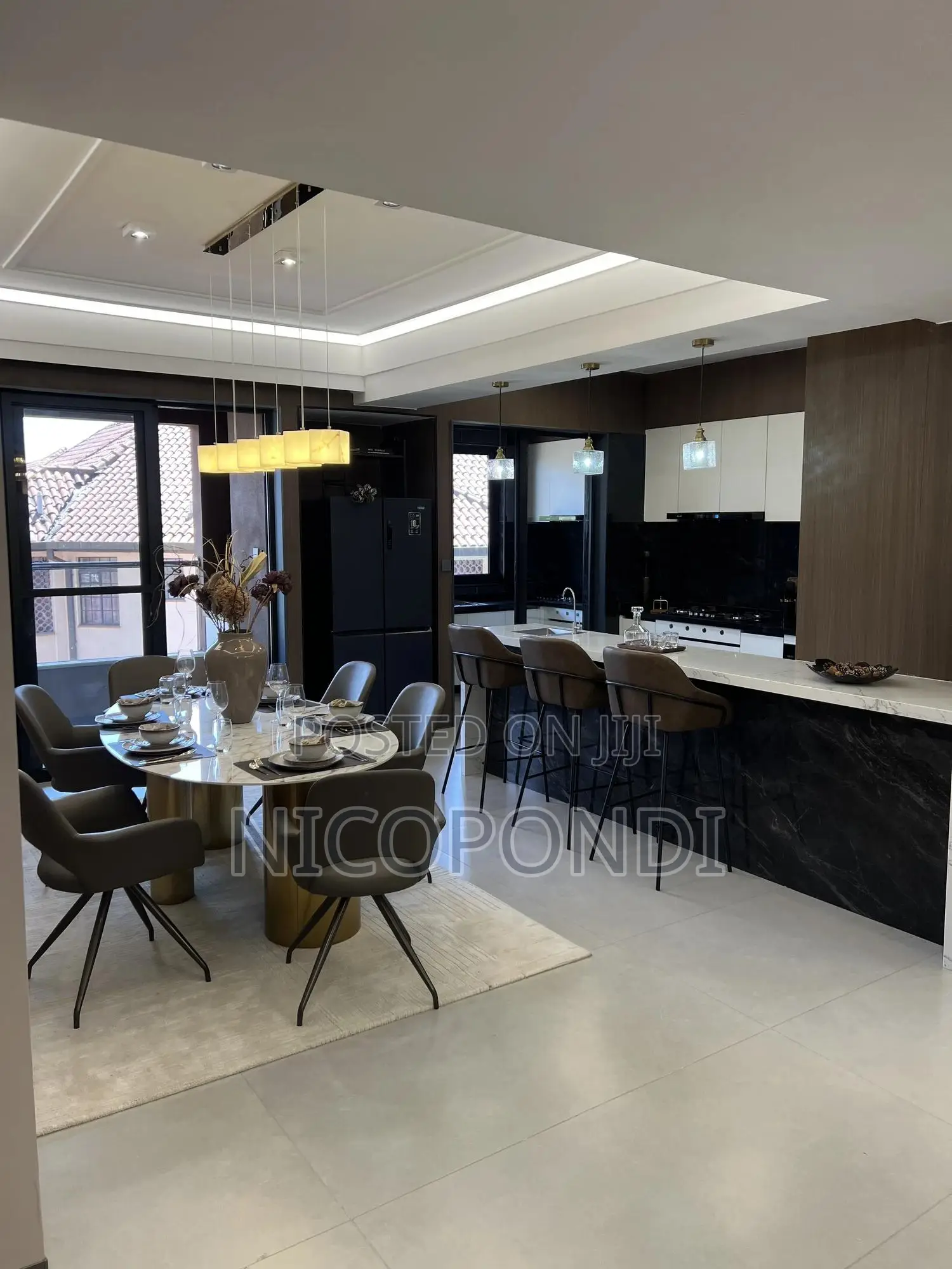 5bdrm Apartment in Kilimani, Hurlingham for sale