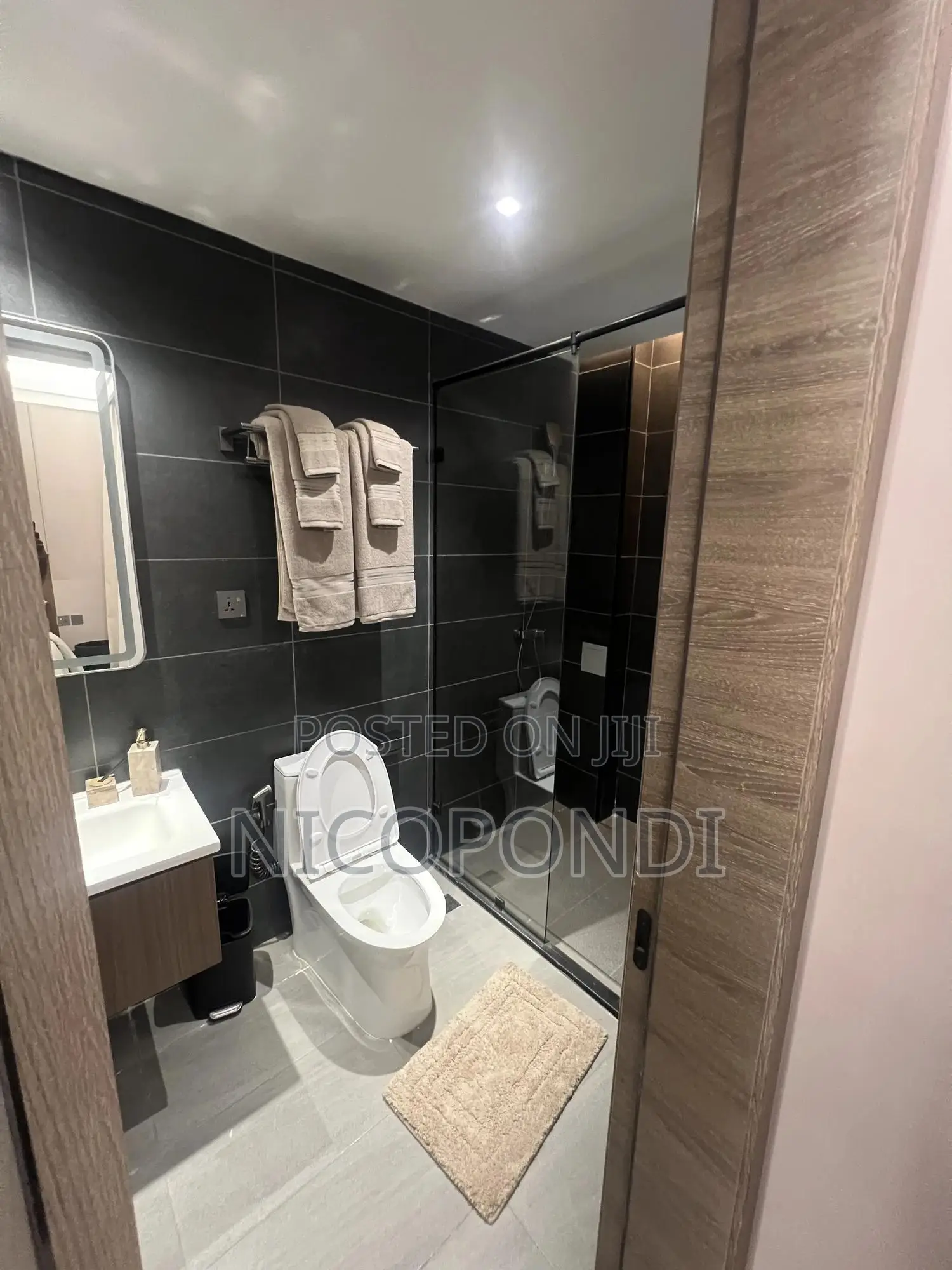 5bdrm Apartment in Kilimani, Hurlingham for sale