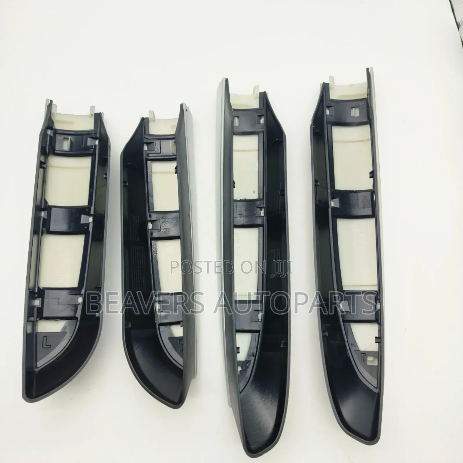 Rav 4 2014-2020 Roof Rail End Cover