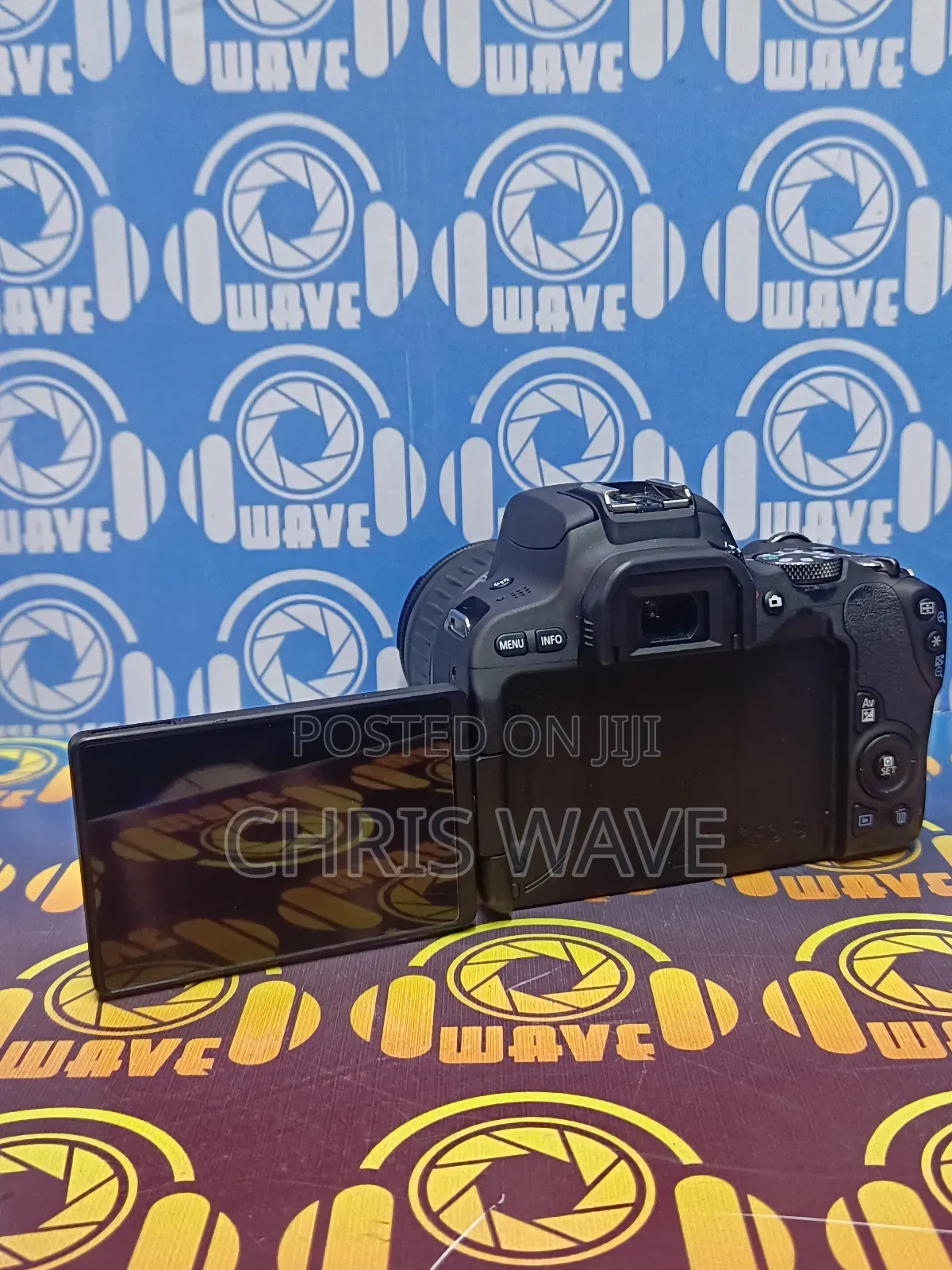 Canon 200d With 64gb Memory Wi-Fi Fliptouch