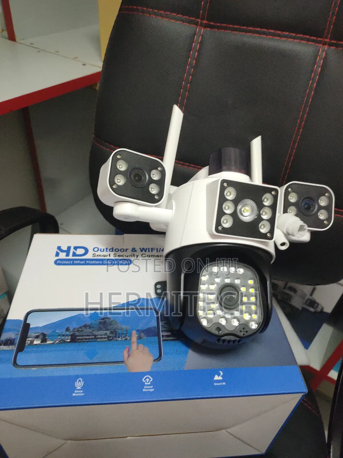 Wifi Outdoor Triple Lens CCTV Surveillance Cameras With Alarm Siren