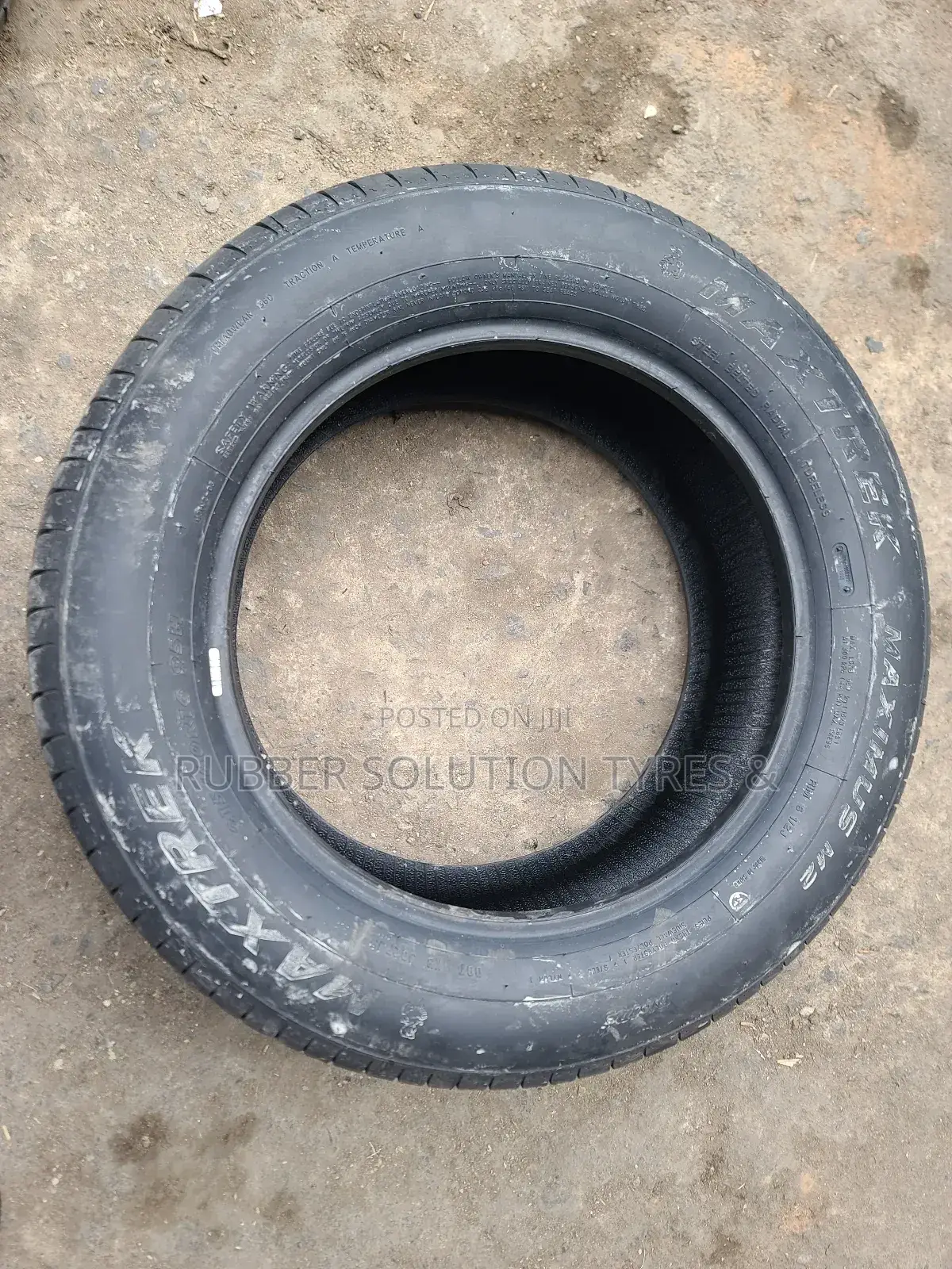 215 /60 R16 Maxtrek Tyres 98 H Muximus M2