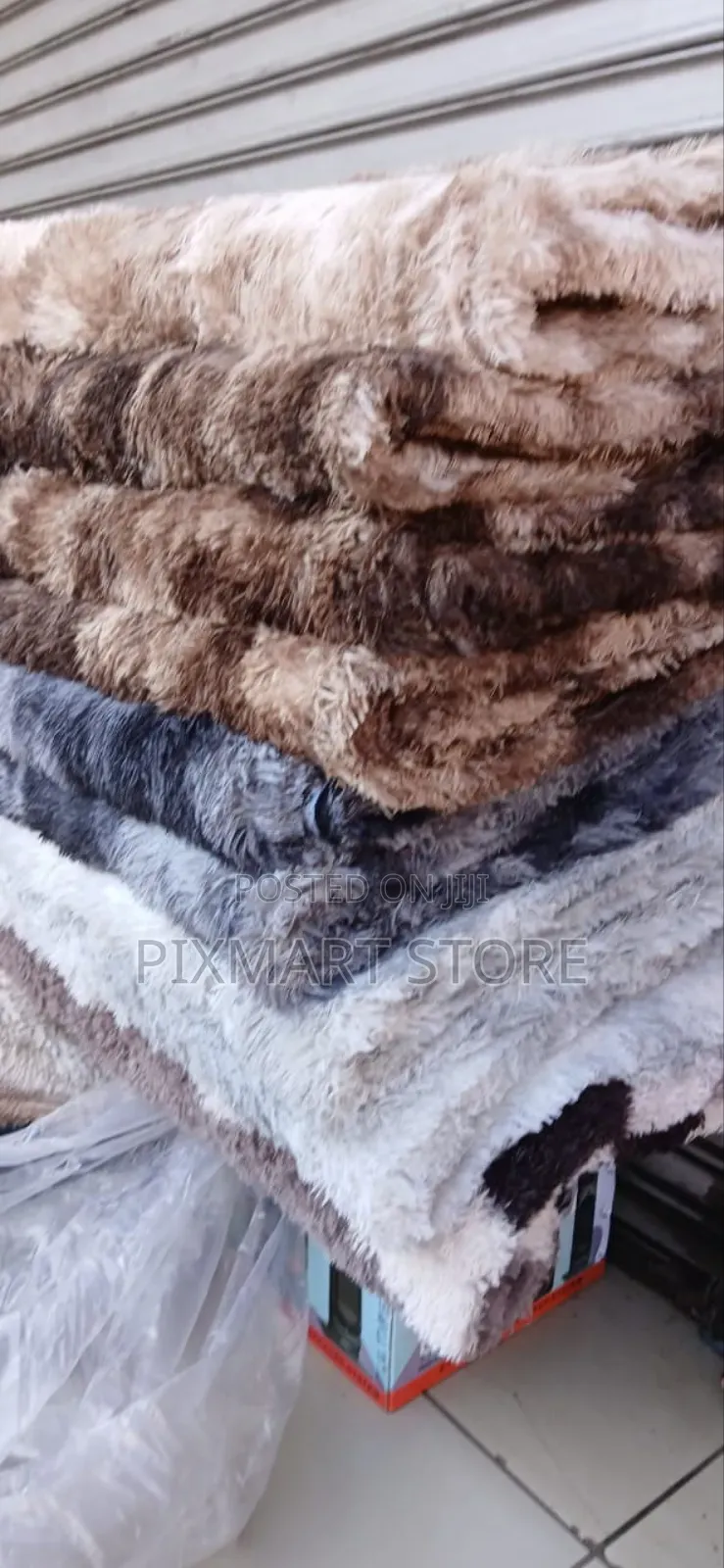 Stylish and Affordable 5x8 Fluffy Carpet