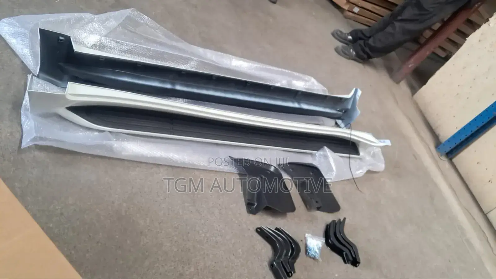 Original Side Steps Land Cruiser Lc 300