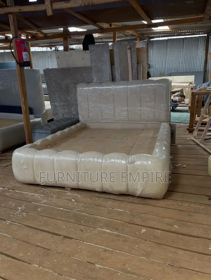 Modern Elegant 5 by 6 Bubble Bed