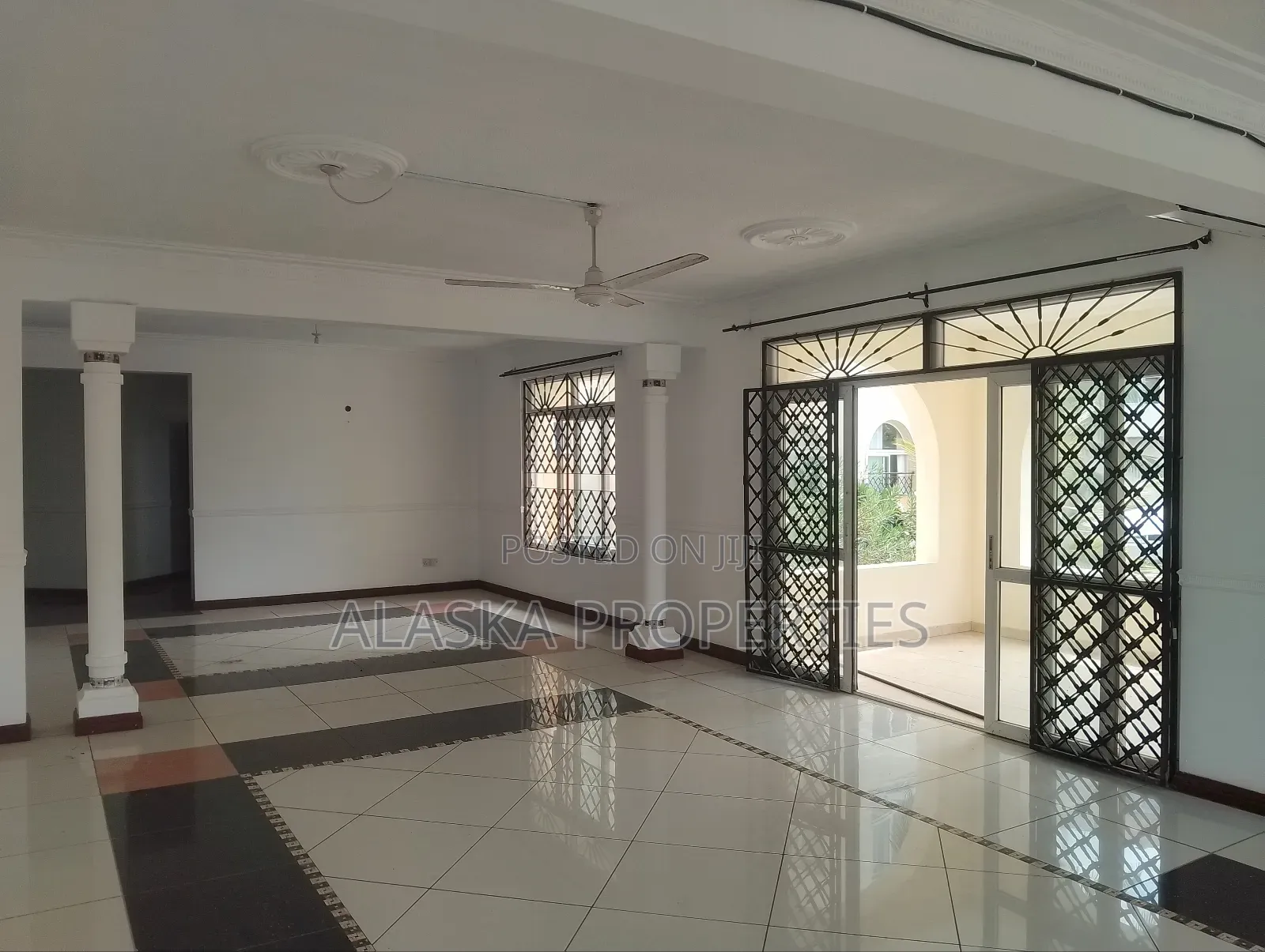 3bdrm Apartment in Nyali Estate for rent