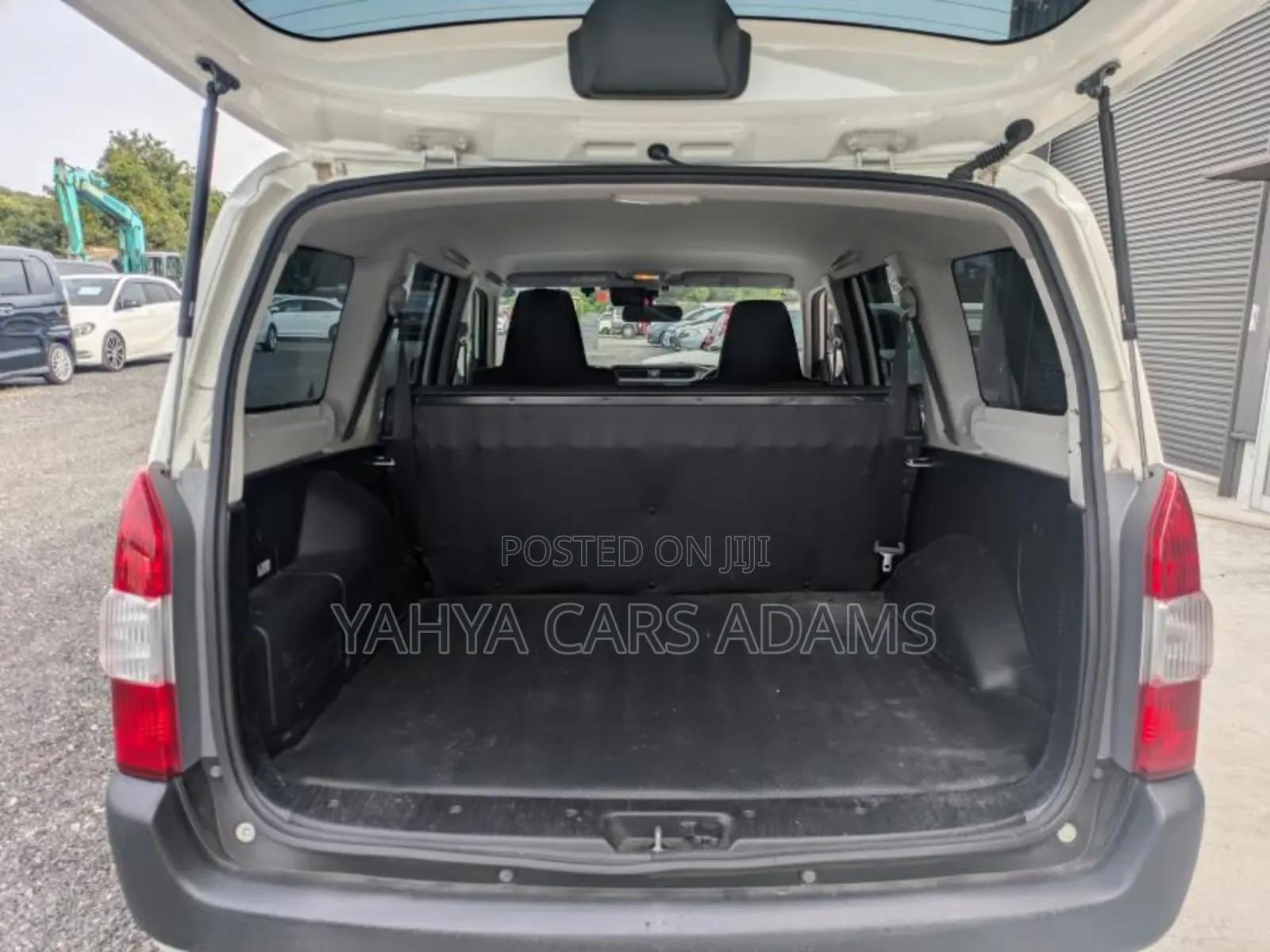 Toyota Probox 1.5 Hybrid DX 2019 White