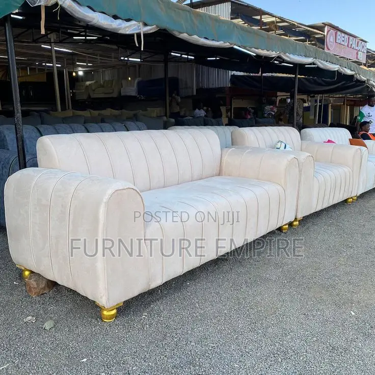 Lovely 5 Seater Sofa 3,2