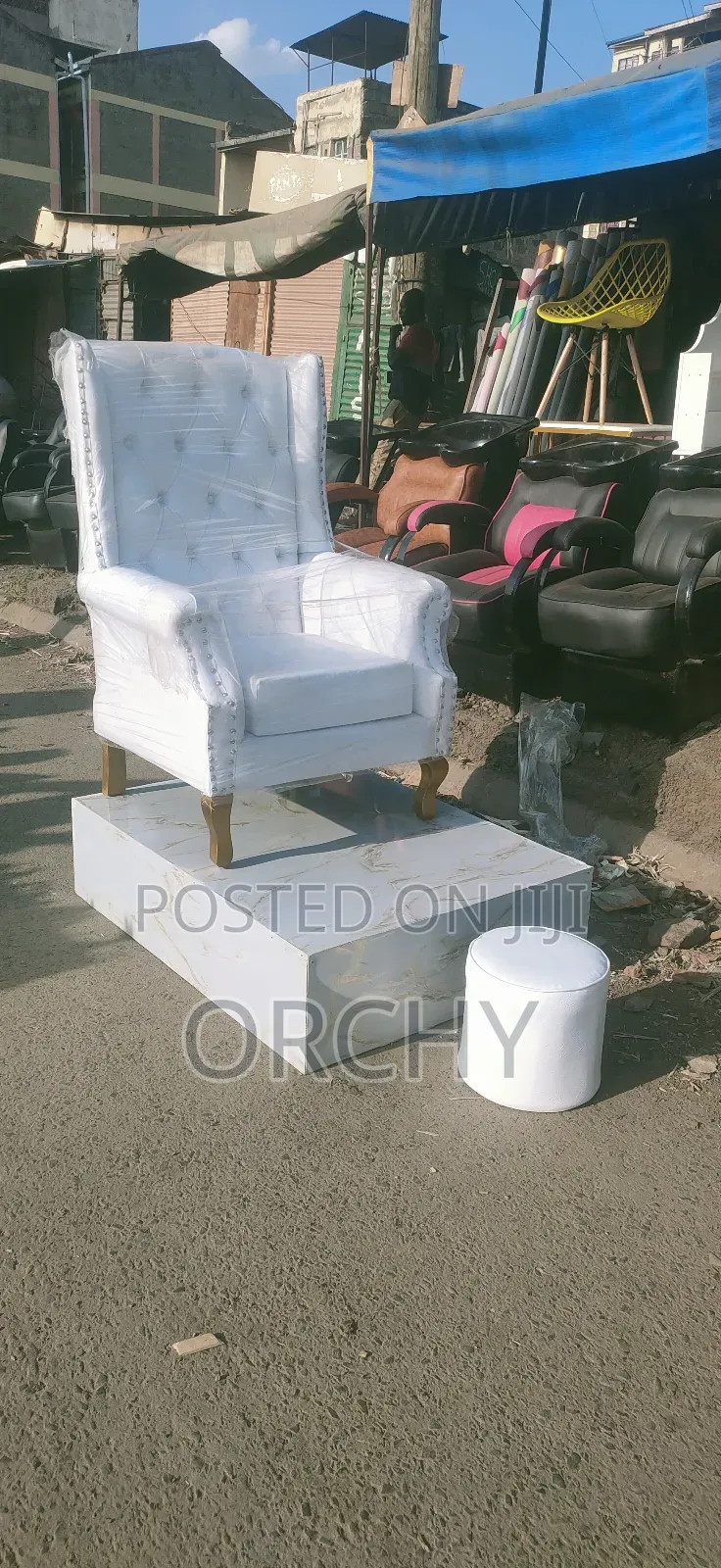 Black Leather Pedicure Seat/ King Chair